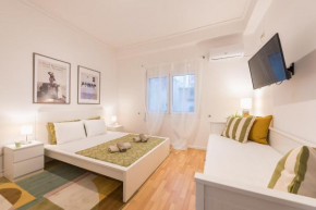 Apartment at Megaro Mousikis st semi basement 1bed 2 pers